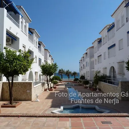 Fuentes En Residencial De Lujo Reformado Centro Playa Nerja