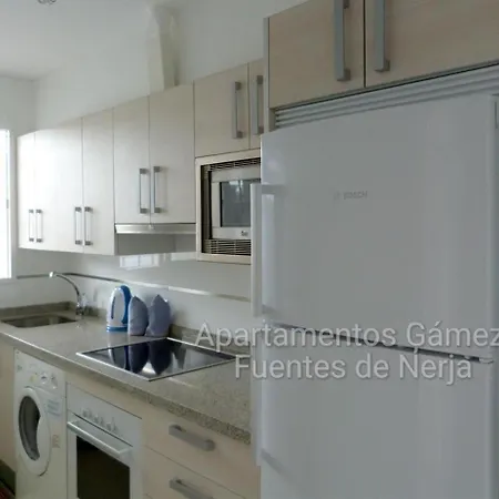 Fuentes En Residencial De Lujo Reformado Centro Playa Nerja